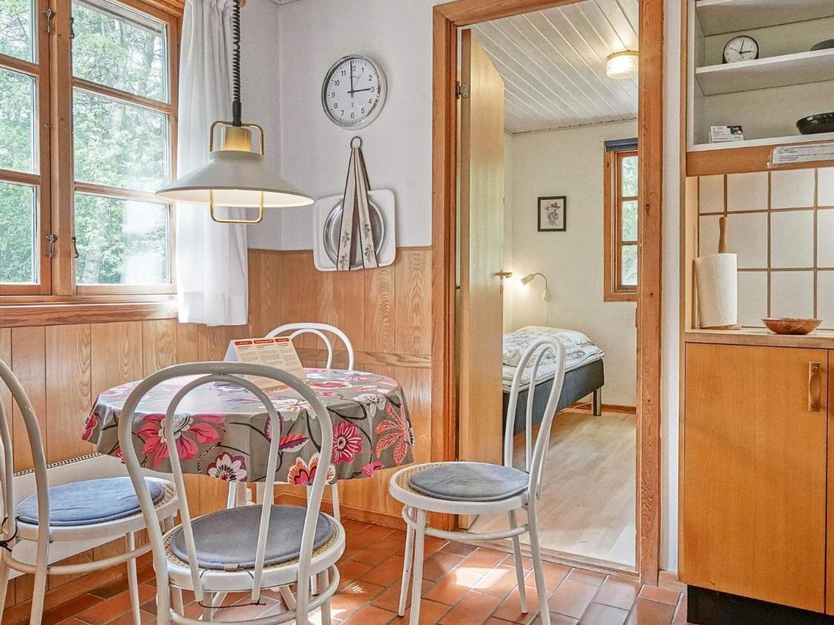 Three-Bedroom Holiday Home In Ronne 4 Esterno foto